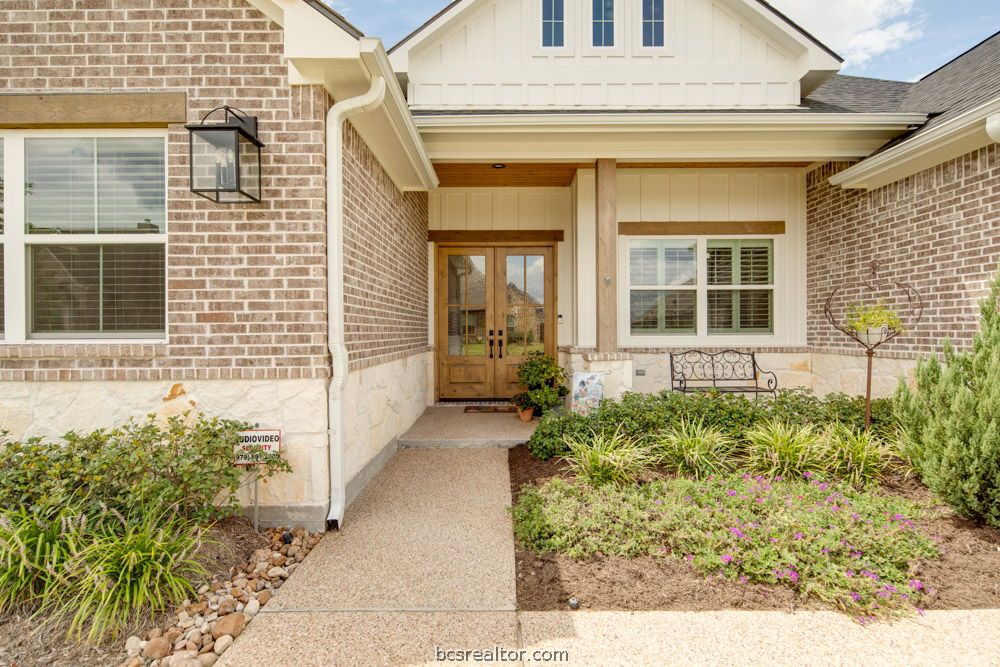 Photo of 4820 Foxglove Court, College Station, TX 77845 (MLS # 26010804)