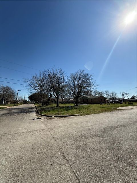 0 Davis Hearne TX 77859