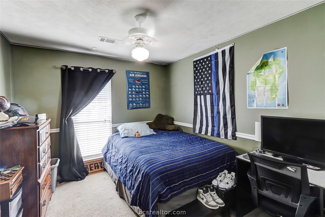 College Station, Texas 77845, United States, 4 Bedrooms Bedrooms, ,2 BathroomsBathrooms,Residential,Pending,58371