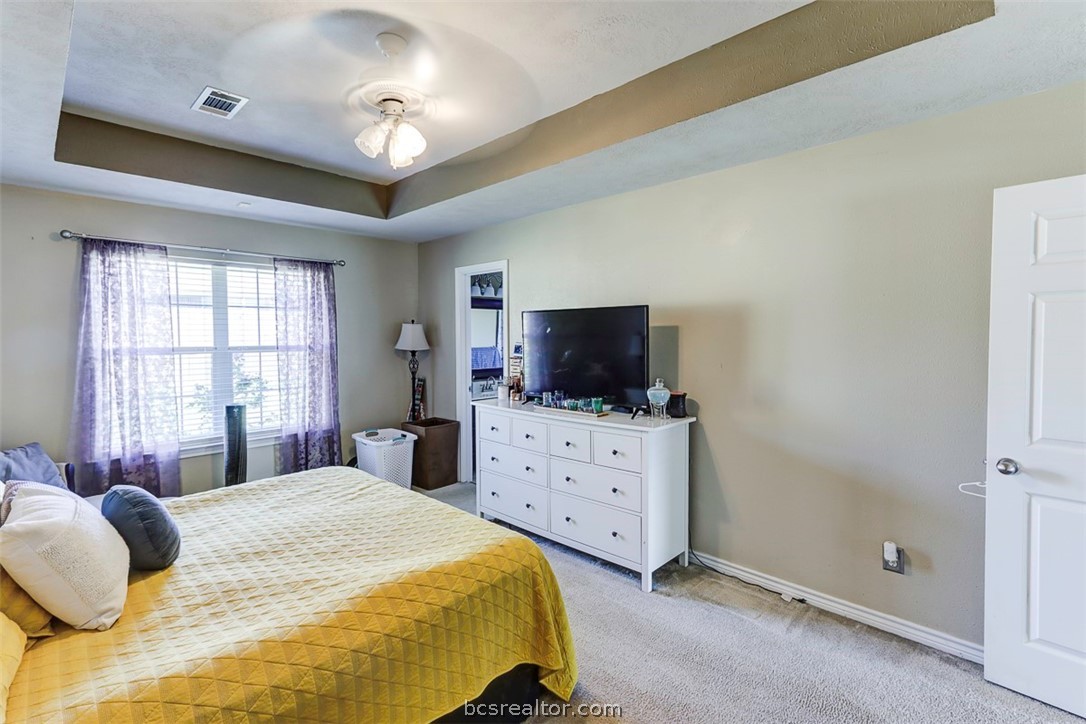 College Station, Texas 77845, United States, 4 Bedrooms Bedrooms, ,2 BathroomsBathrooms,Residential,Pending,58371