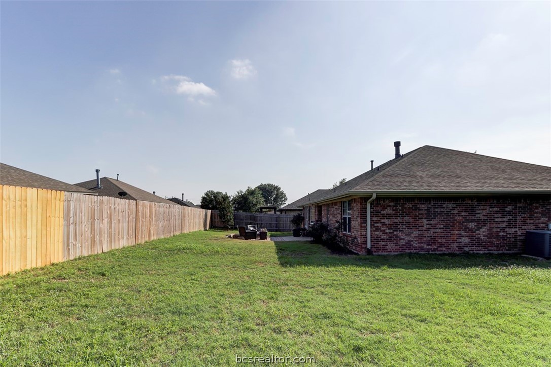 College Station, Texas 77845, United States, 4 Bedrooms Bedrooms, ,2 BathroomsBathrooms,Residential,Pending,58371
