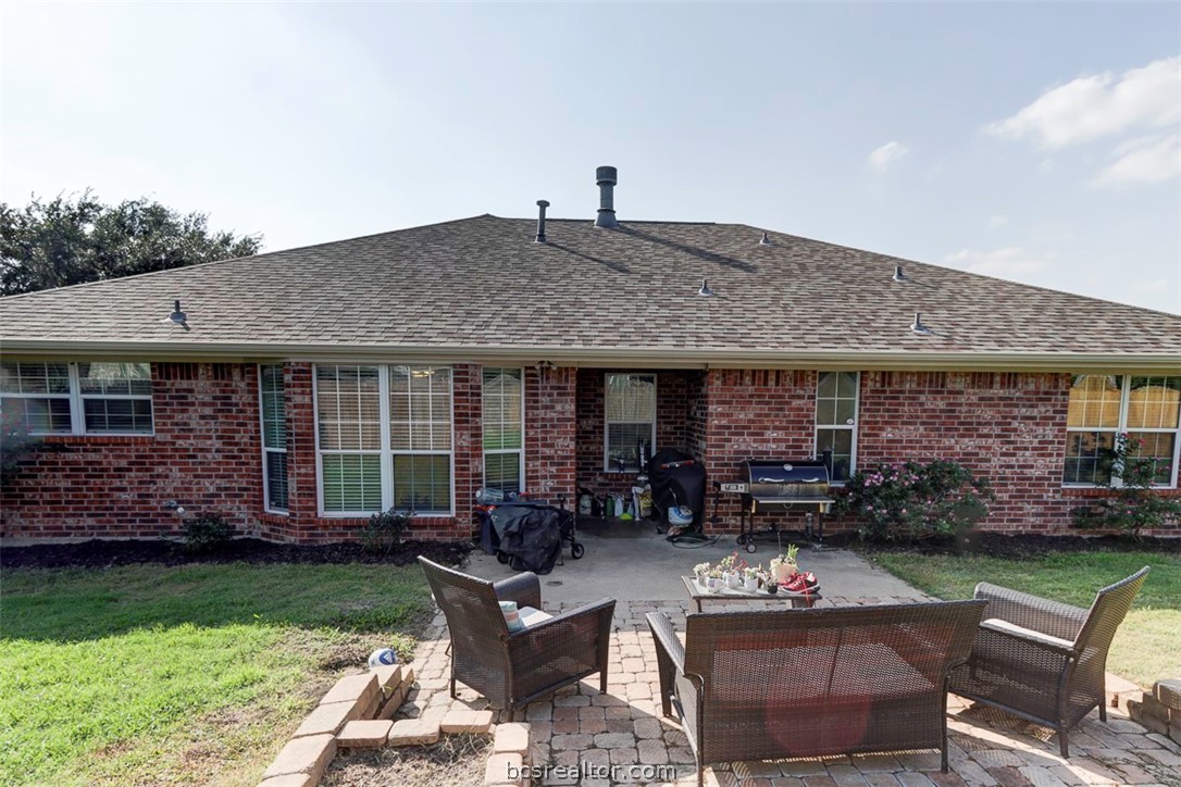 College Station, Texas 77845, United States, 4 Bedrooms Bedrooms, ,2 BathroomsBathrooms,Residential,Pending,58371