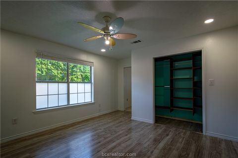 Tiny photo for 334 Fountain Lane, Hilltop Lakes, TX 77871 (MLS # 26007314)