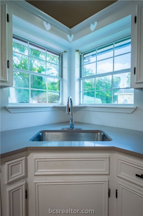 Tiny photo for 334 Fountain Lane, Hilltop Lakes, TX 77871 (MLS # 26007314)