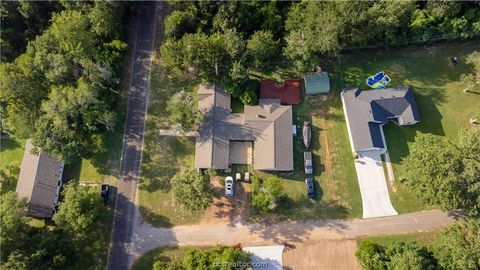 Tiny photo for 334 Fountain Lane, Hilltop Lakes, TX 77871 (MLS # 26007314)