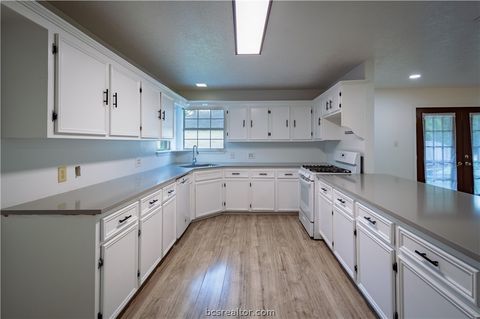 Tiny photo for 334 Fountain Lane, Hilltop Lakes, TX 77871 (MLS # 26007314)