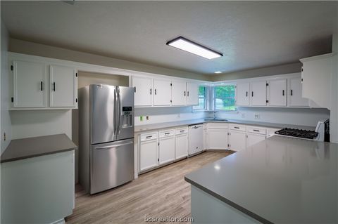 Tiny photo for 334 Fountain Lane, Hilltop Lakes, TX 77871 (MLS # 26007314)