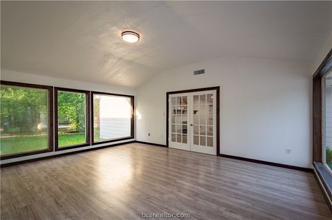 Tiny photo for 334 Fountain Lane, Hilltop Lakes, TX 77871 (MLS # 26007314)