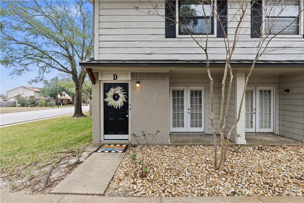 Photo of 1409 Airline Drive #D, College Station, TX 77845 (MLS # 25013290)