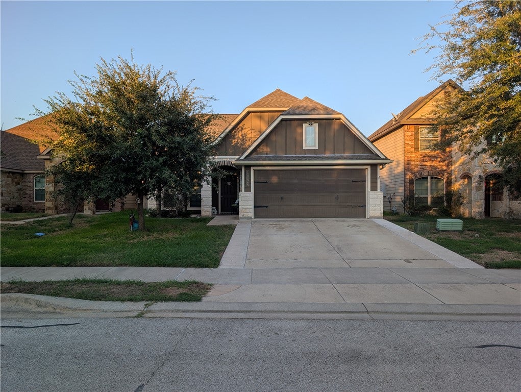 Photo of 1062 Venice Drive, Bryan, TX 77808 (MLS # 26012020)