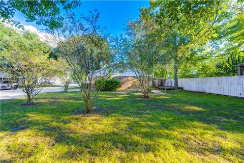Tiny photo for 114 Wood Street, Navasota, TX 77868 (MLS # 25010303)
