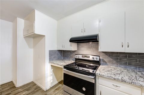 Tiny photo for 114 Wood Street, Navasota, TX 77868 (MLS # 25010303)