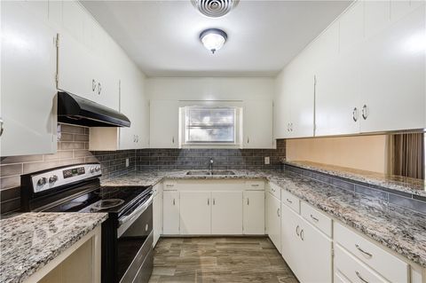 Tiny photo for 114 Wood Street, Navasota, TX 77868 (MLS # 25010303)