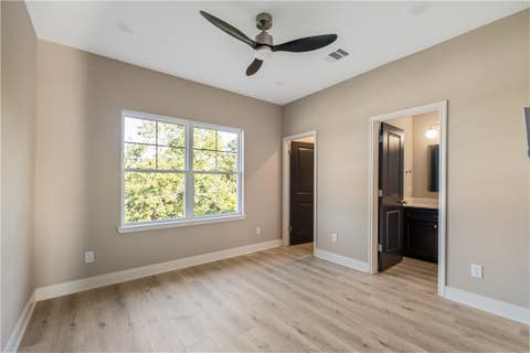 Tiny photo for 806 N Parker Avenue N, Bryan, TX 77803 (MLS # 26007207)