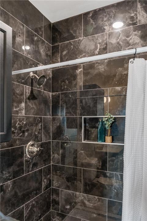 Tiny photo for 806 N Parker Avenue N, Bryan, TX 77803 (MLS # 26007207)