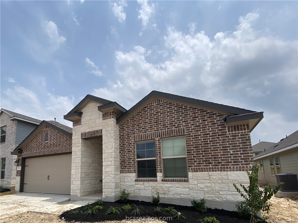 College Station, Texas 77845, United States, 3 Bedrooms Bedrooms, ,2 BathroomsBathrooms,Residential,Pending,56765