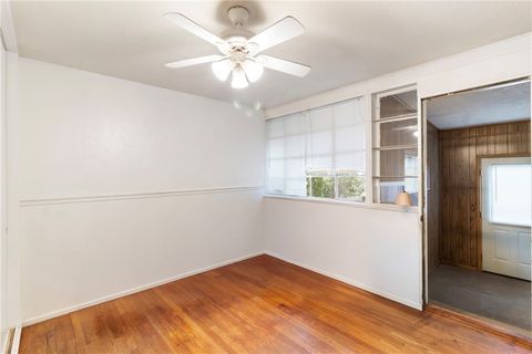 Tiny photo for 2608 Cavitt Avenue, Bryan, TX 77801 (MLS # 25012880)