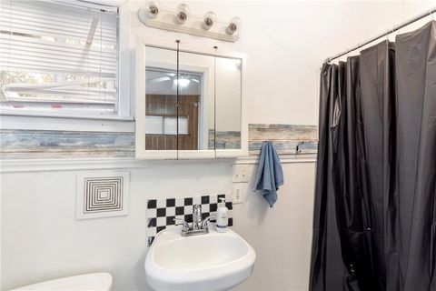 Tiny photo for 2608 Cavitt Avenue, Bryan, TX 77801 (MLS # 25012880)