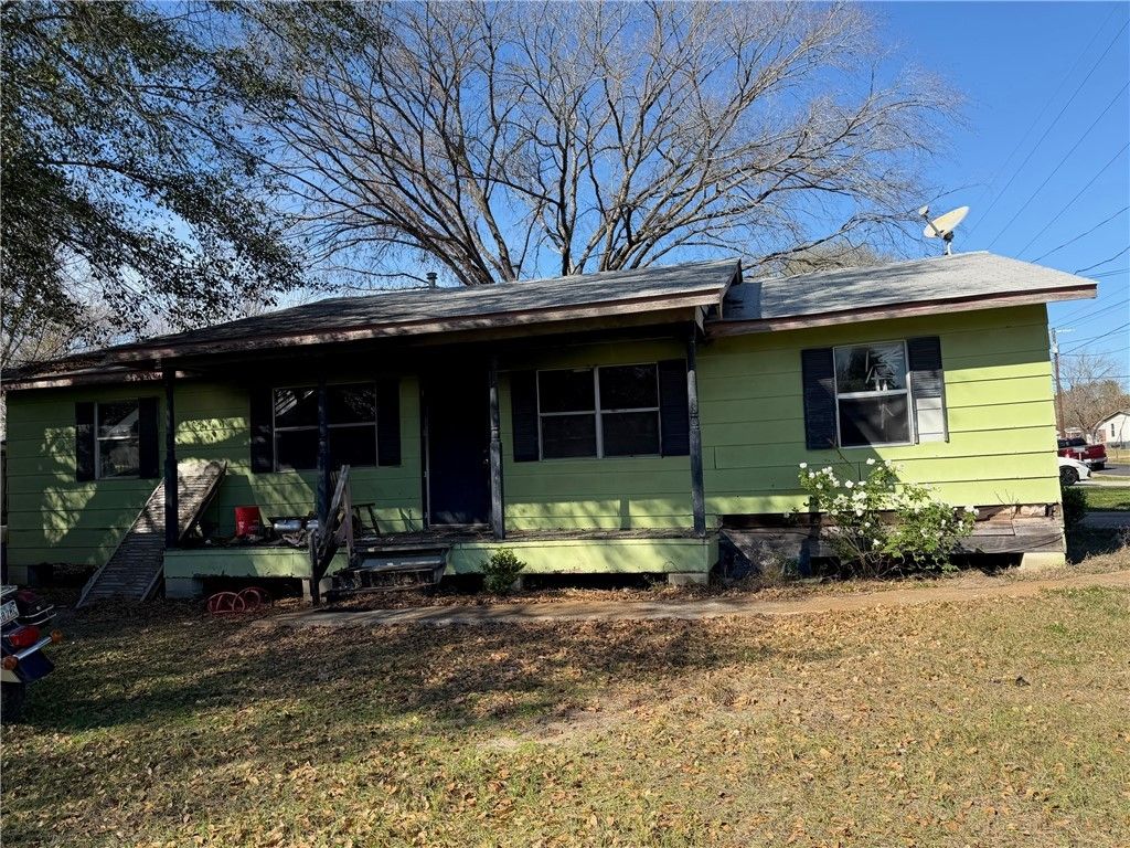Photo of 1401 Lincoln Street, Bryan, TX 77808 (MLS # 26000079)