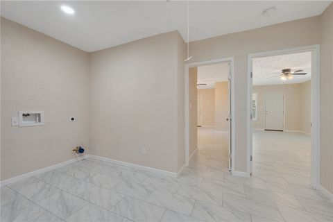Tiny photo for 401 E Third Street, Hearne, TX 77859 (MLS # 25011010)
