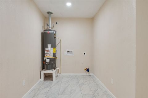 Tiny photo for 401 E Third Street, Hearne, TX 77859 (MLS # 25011010)