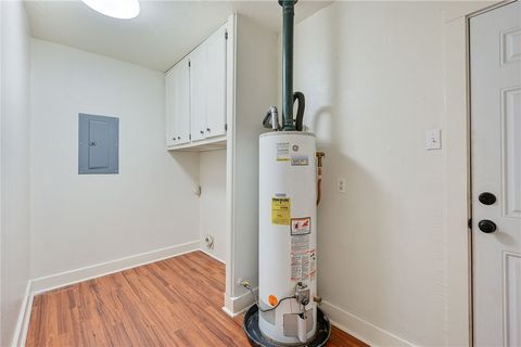 Tiny photo for 1915 Vinewood Drive, Bryan, TX 77802 (MLS # 26009020)