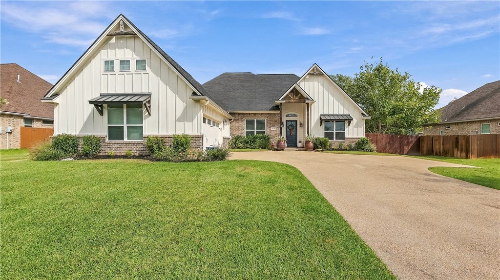 Photo of 4829 Coopers Hawk Drive, College Station, TX 77845 (MLS # 26012193)