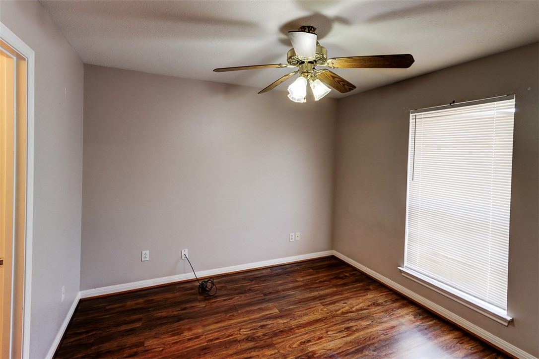 College Station, Texas 77840, United States, 3 Bedrooms Bedrooms, ,2 BathroomsBathrooms,Residential,Pending,180556