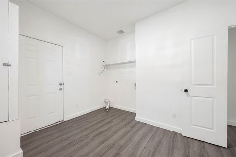 Tiny photo for 906 E Washington Avenue, Navasota, TX 77868 (MLS # 26003335)