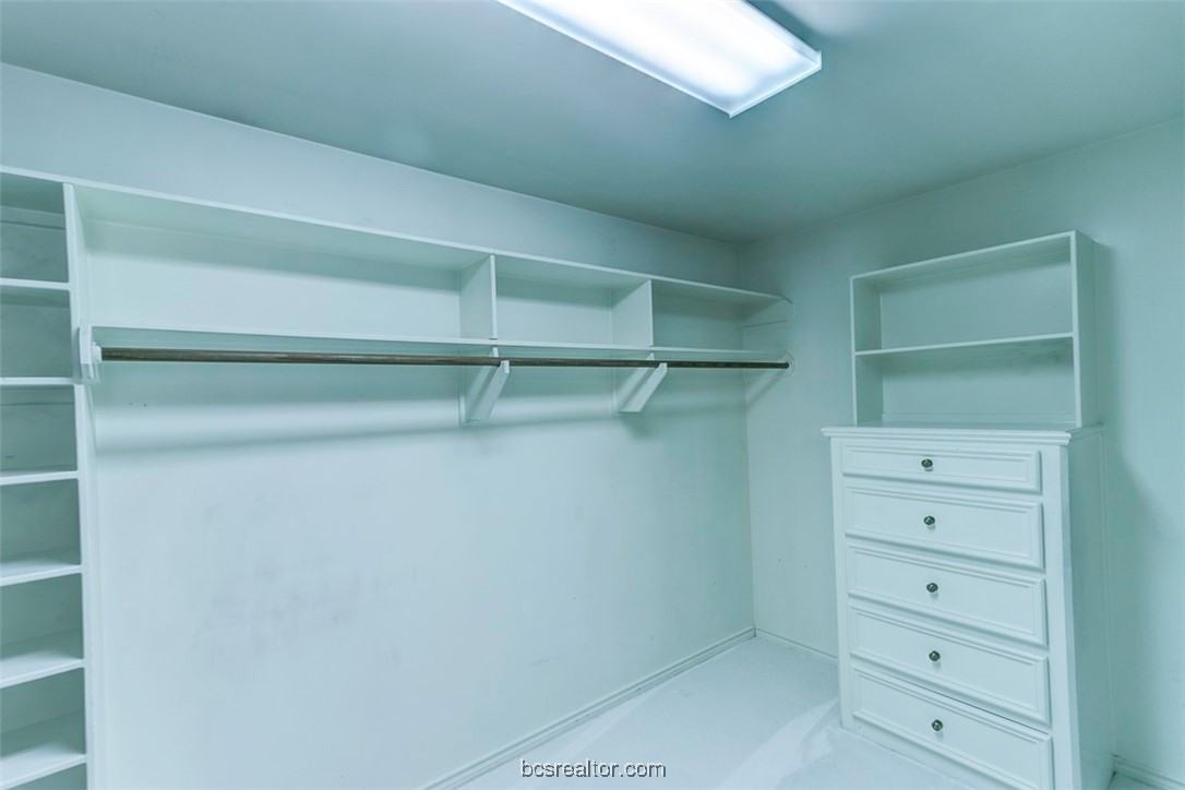 College Station, Texas 77845, United States, 4 Bedrooms Bedrooms, ,3 BathroomsBathrooms,Residential,Pending,47227