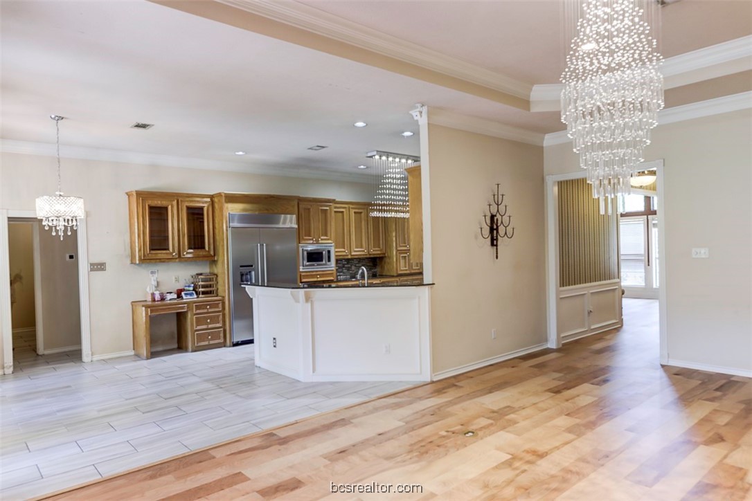 College Station, Texas 77845, United States, 4 Bedrooms Bedrooms, ,3 BathroomsBathrooms,Residential,Pending,47227