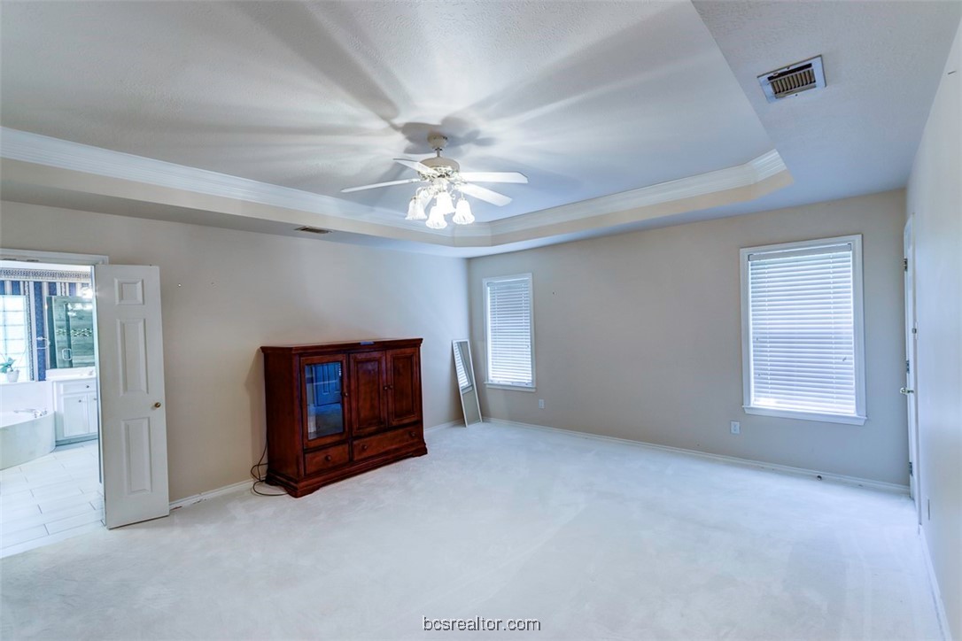 College Station, Texas 77845, United States, 4 Bedrooms Bedrooms, ,3 BathroomsBathrooms,Residential,Pending,47227