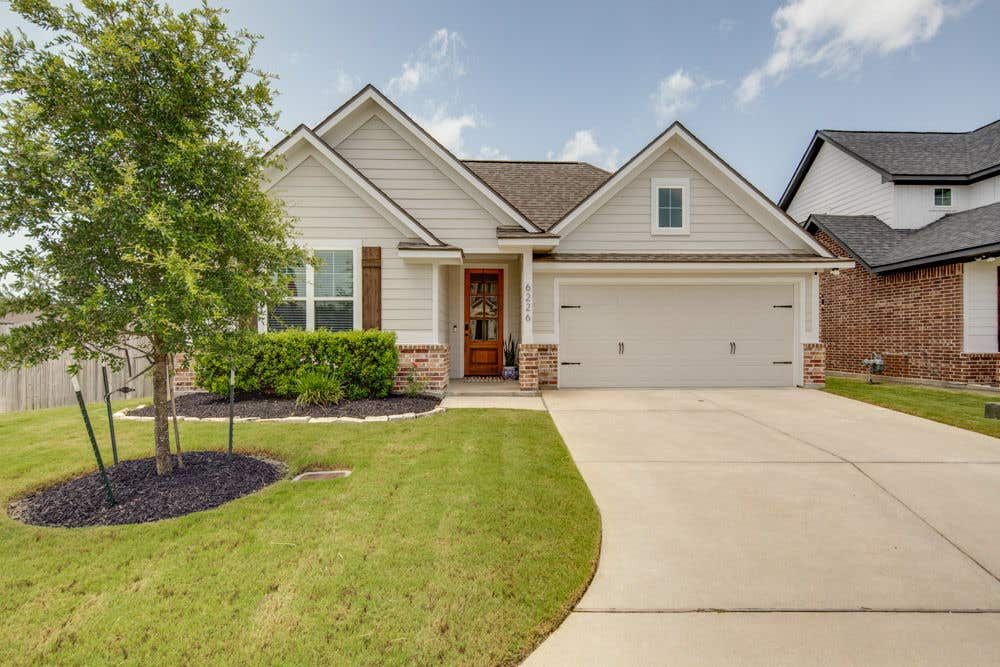 Photo of 6226 Pocono Drive, College Station, TX 77845 (MLS # 26008667)