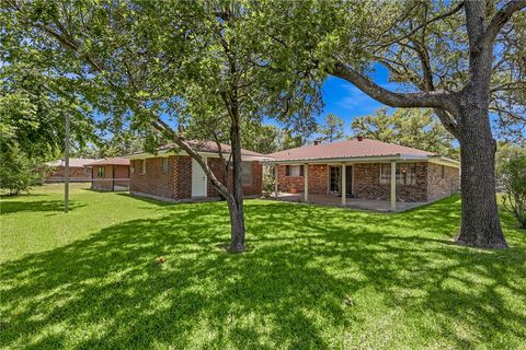 Tiny photo for 3807 Kelli Lane, Bryan, TX 77802 (MLS # 26005931)