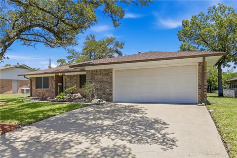 Tiny photo for 3807 Kelli Lane, Bryan, TX 77802 (MLS # 26005931)