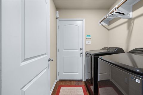 Tiny photo for 128 Dove Court, Navasota, TX 77868 (MLS # 26004104)