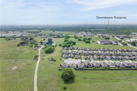 Tiny photo for 128 Dove Court, Navasota, TX 77868 (MLS # 26004104)