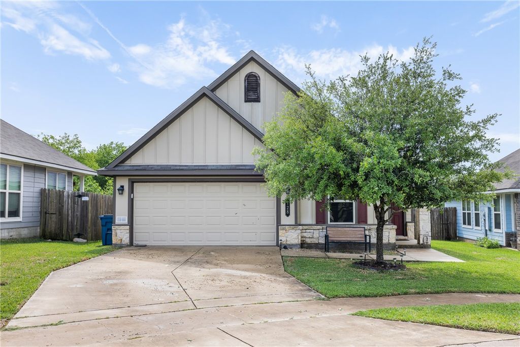 Photo of 128 Dove Court, Navasota, TX 77868 (MLS # 26004104)