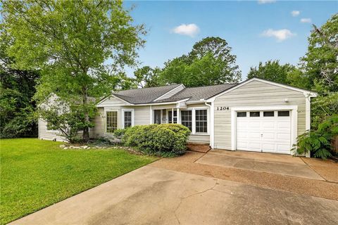 Tiny photo for 1204 Ashburn Avenue, College Station, TX 77840 (MLS # 26005149)