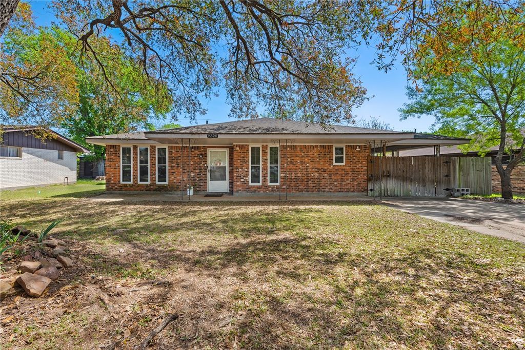 Photo of 2325 Wilkes Street, Bryan, TX 77803 (MLS # 26003700)