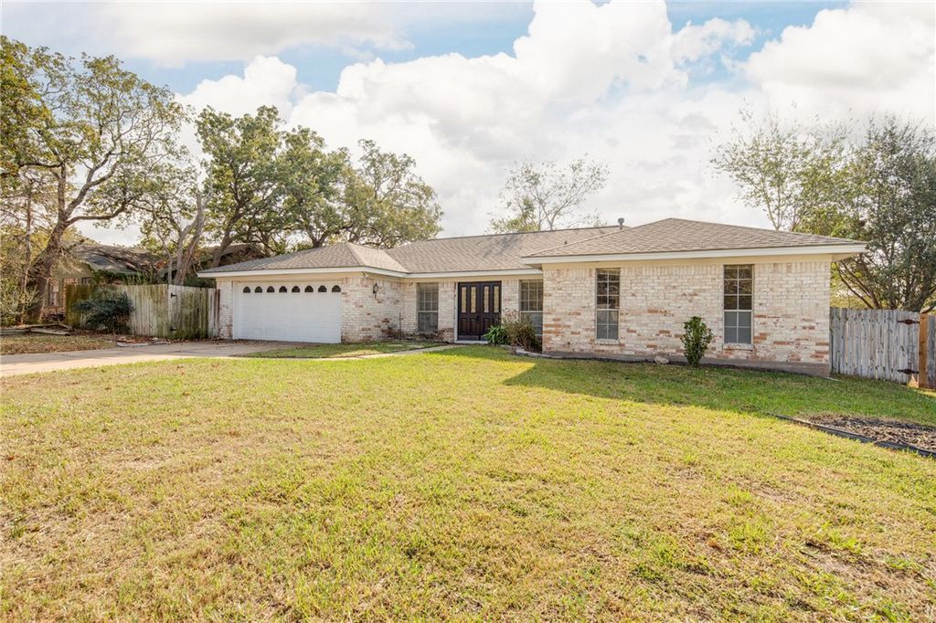 Photo of 2004 Angelina Circle, College Station, TX 77840 (MLS # 25012186)