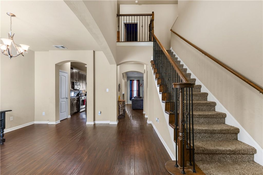 Photo of 1060 Venice Drive, Bryan, TX 77808 (MLS # 25011668)