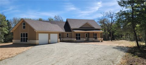 Photo of 2792 Yorkshire Trail, Franklin, TX 77856 (MLS # 26003346)