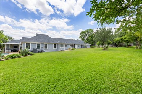 Tiny photo for 404 Hensel Avenue, Bryan, TX 77801 (MLS # 26005555)
