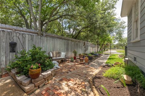 Tiny photo for 404 Hensel Avenue, Bryan, TX 77801 (MLS # 26005555)