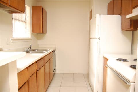 Tiny photo for 1107 Verde Drive #20, Bryan, TX 77801 (MLS # 26010391)