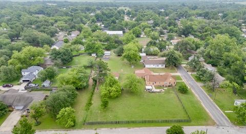 Tiny photo for 704 E 15th, Cameron, TX 76520 (MLS # 26005193)