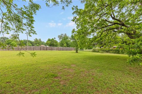 Tiny photo for 704 E 15th, Cameron, TX 76520 (MLS # 26005193)
