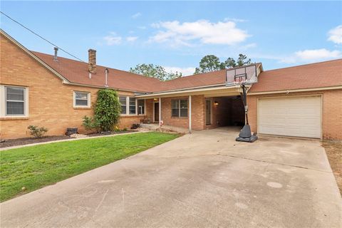 Tiny photo for 704 E 15th, Cameron, TX 76520 (MLS # 26005193)