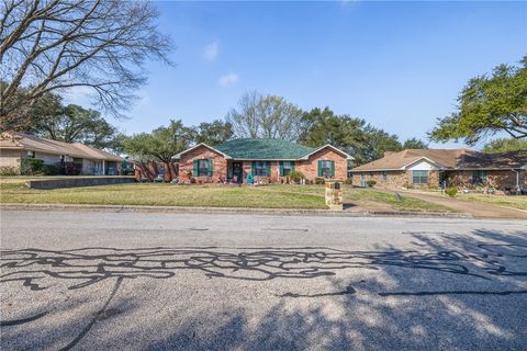 Tiny photo for 704 Bormann St St, Brenham, TX 77833 (MLS # 26002578)